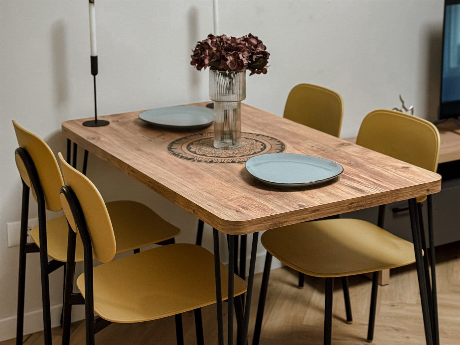 Autokton City Apartment Tirana dining area