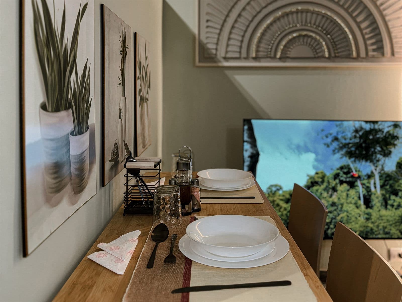 Autokton Urban Duplex Tirana dining area