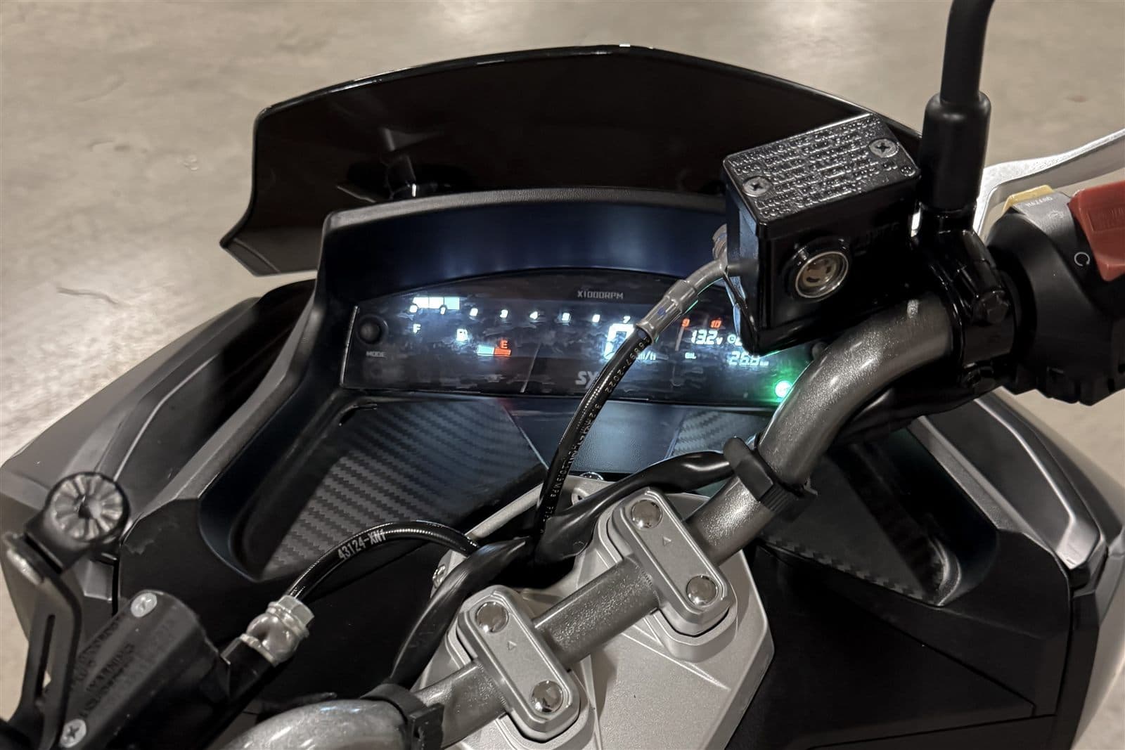 SYM Jet X 125 side detail