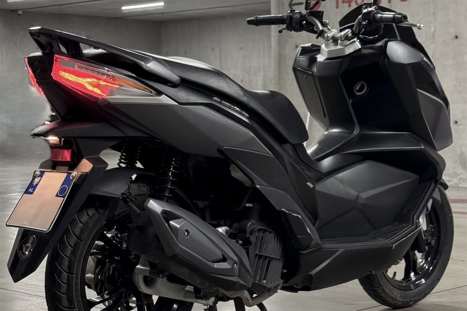 SYM Jet X 125 front detail