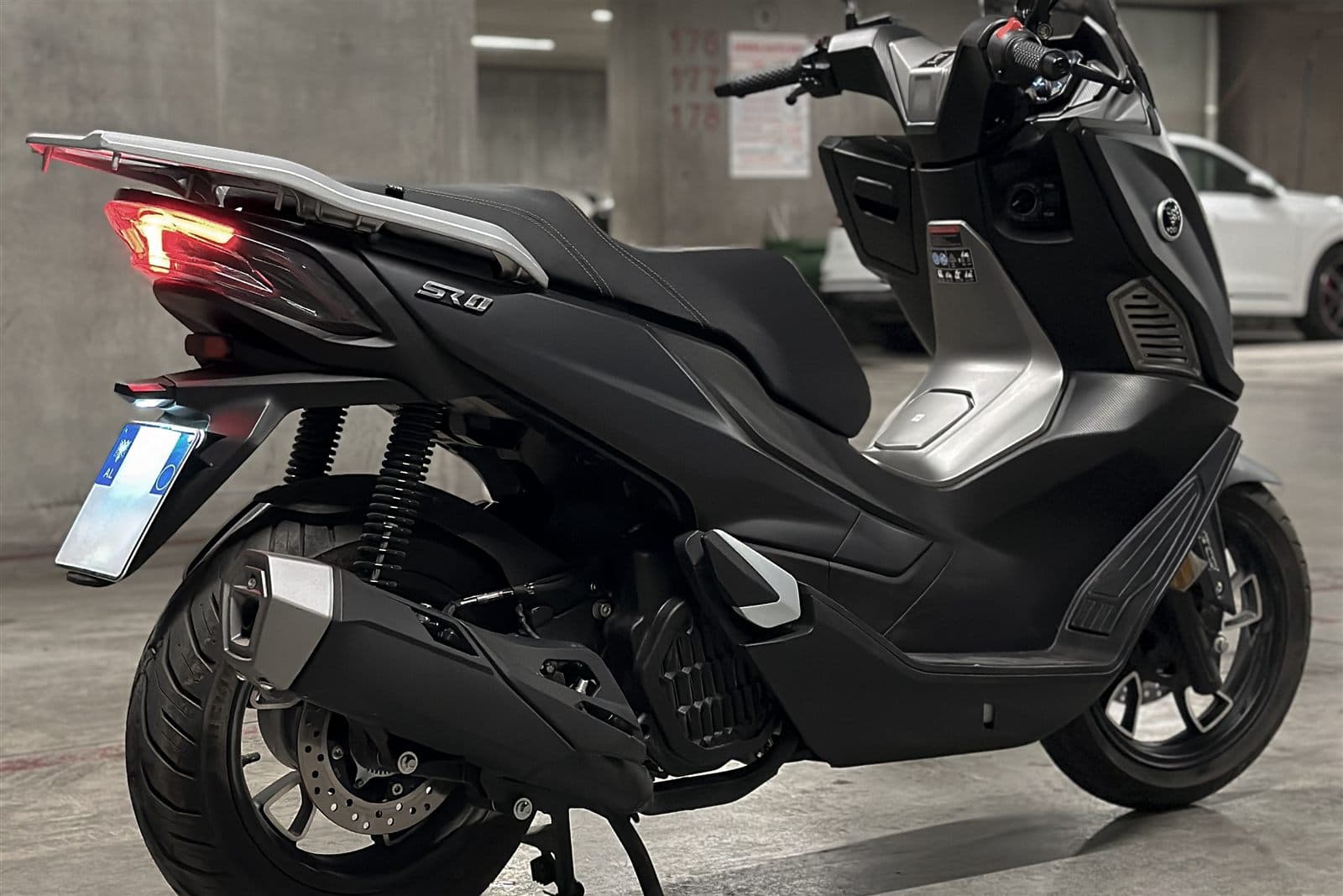 Voge SR1 125 side detail