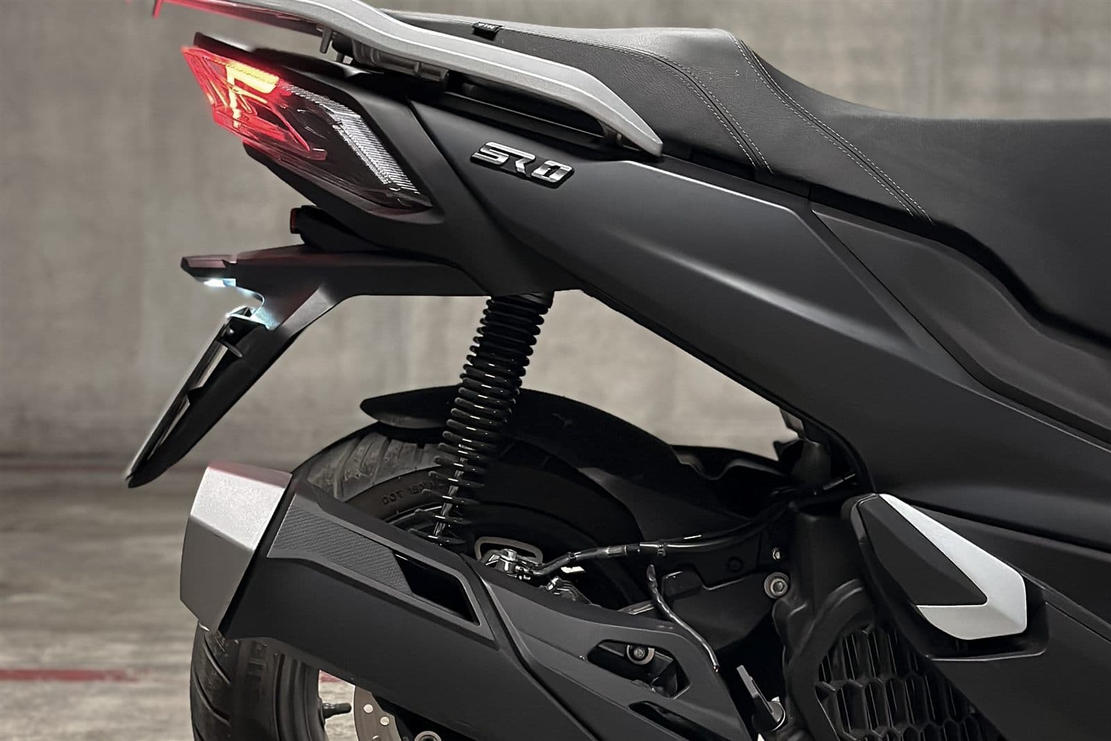 Voge SR1 125 front detail